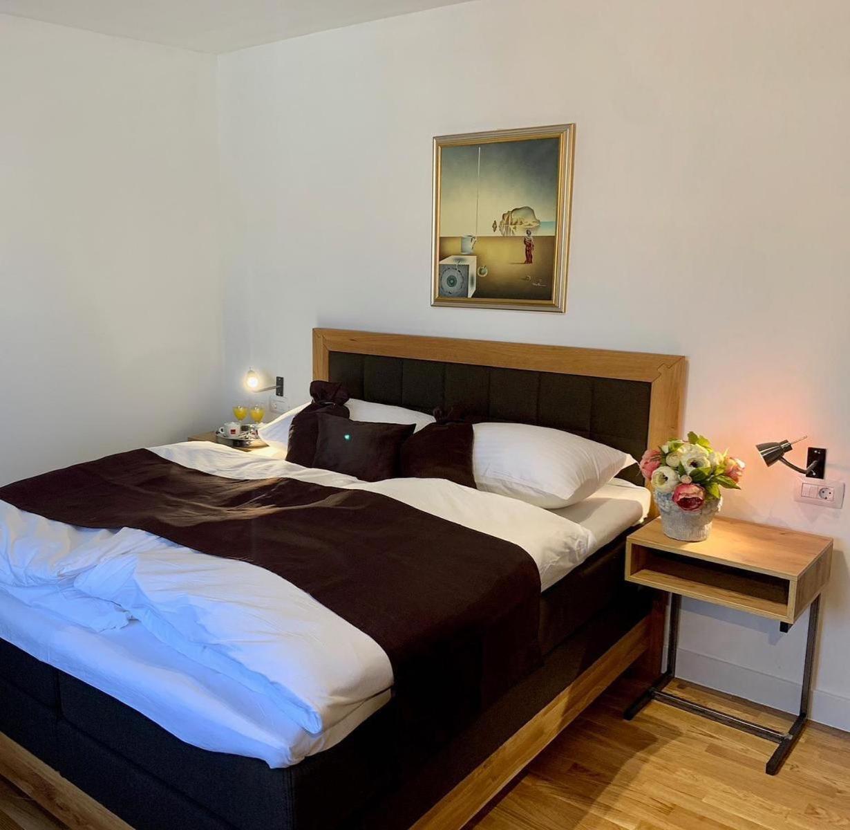 Grude Motel Kiwi מראה חיצוני תמונה